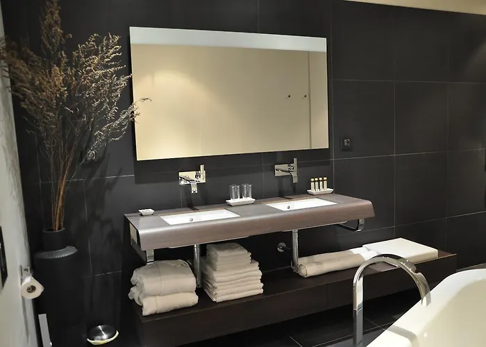 Monte Arena Montaren-et-Saint-Médiers